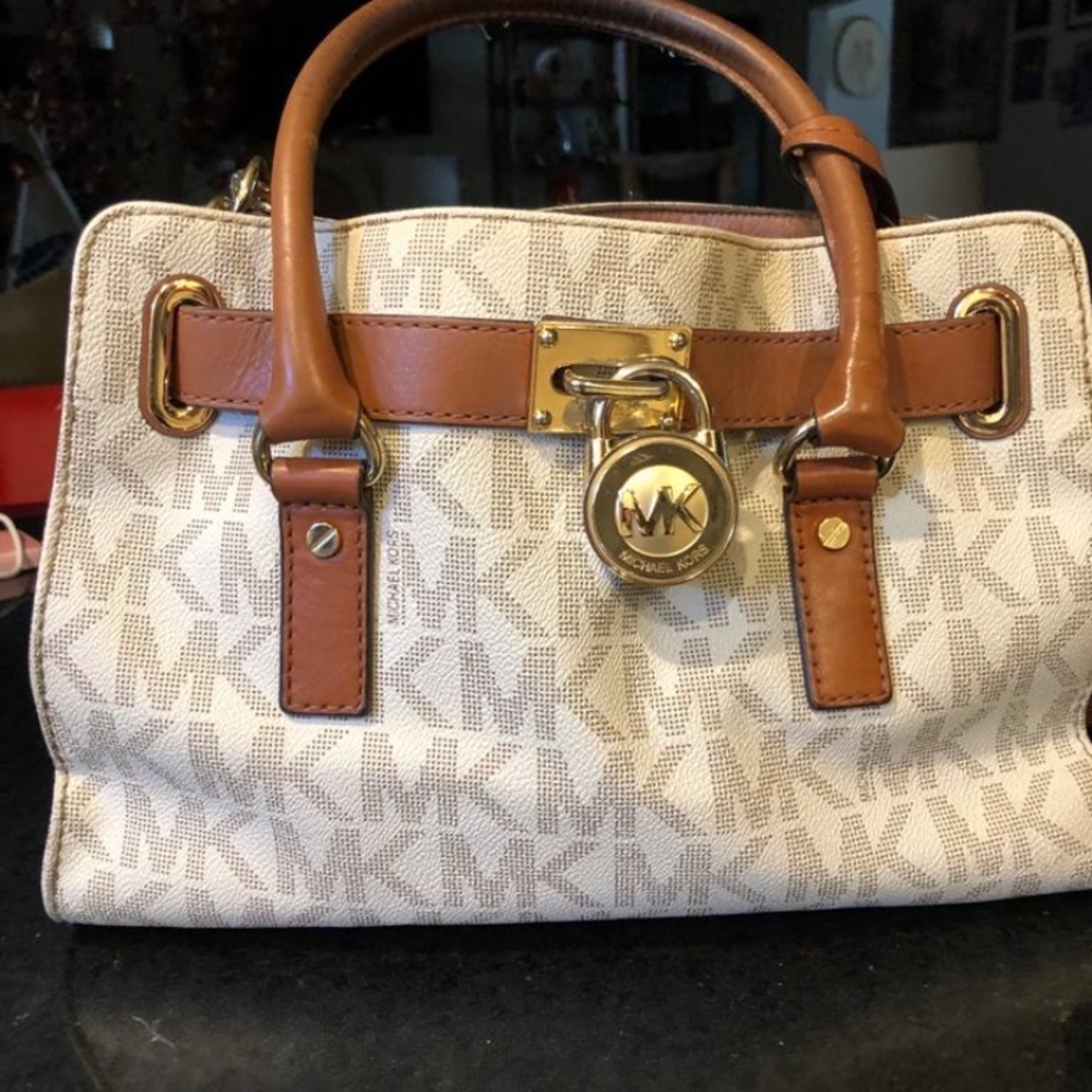 MK purse